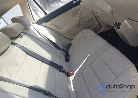 2011 Volkswagen Jetta Sportwagen 2.5L Se from USA, damaged, VIN 3VWPX7AJ2BM601319